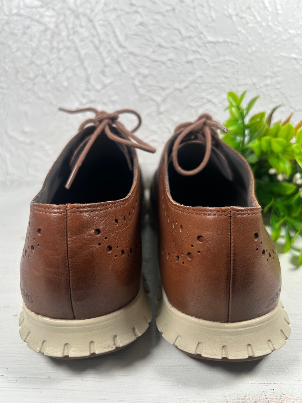 Cole Hann Zerogrand Womans Brown Wingtip Oxford Lace-Up Rubber Sole Shoes Sz 7B - Picture 5 of 11